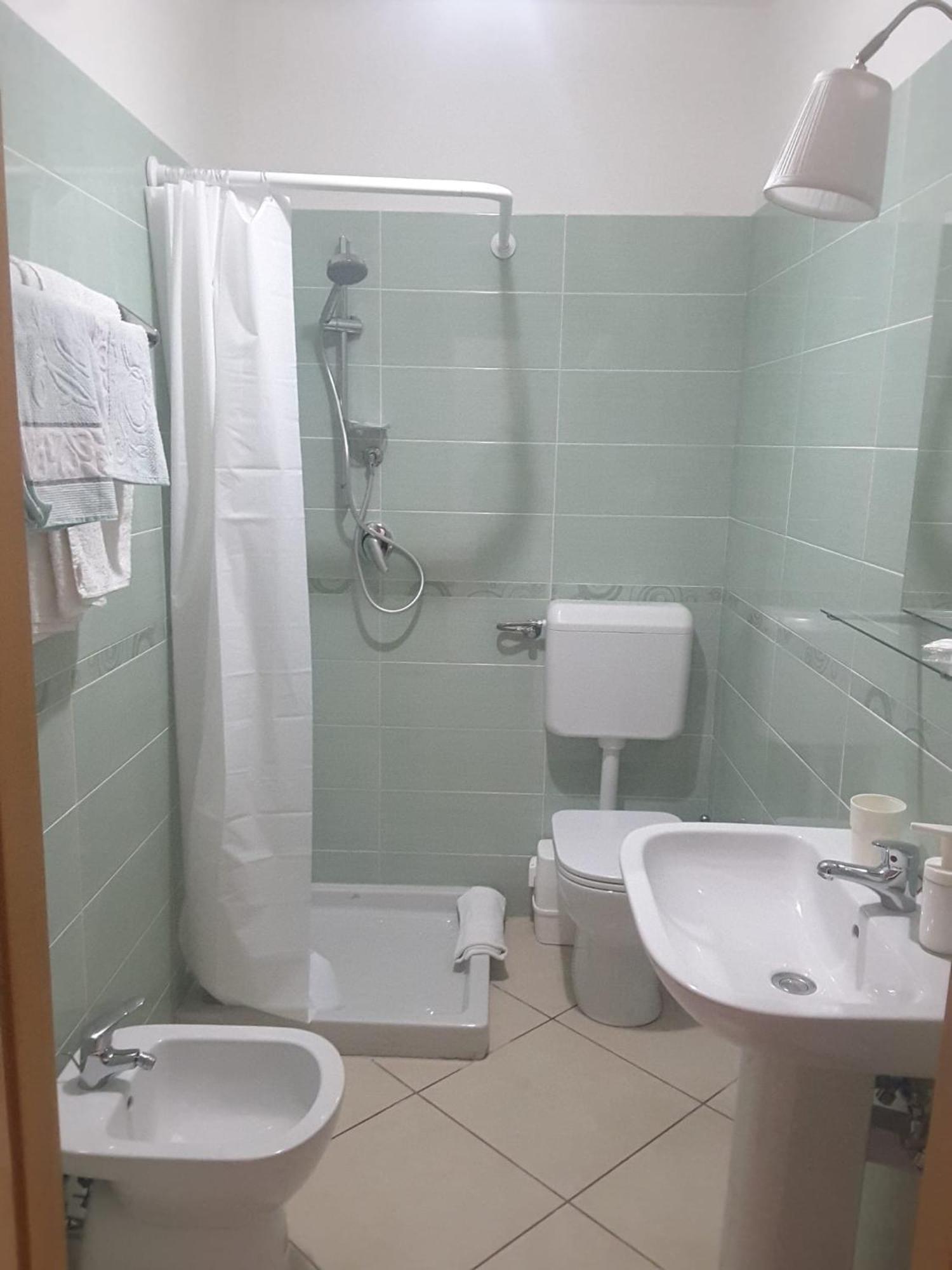 Camera Matrimoniale con Bagno Privato